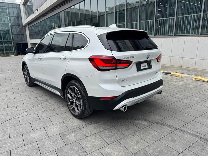 Фото 7 - BMW X1