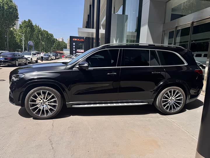 Photo 3 - Mercedes-Benz GLS-Class
