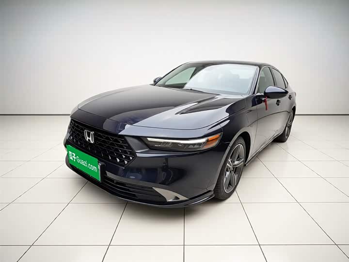 Фото 2 - Honda Accord Hybrid