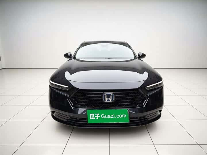 Фото 3 - Honda Accord Hybrid