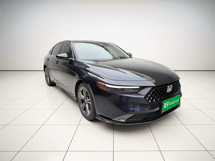 Фото 4 - Honda Accord Hybrid