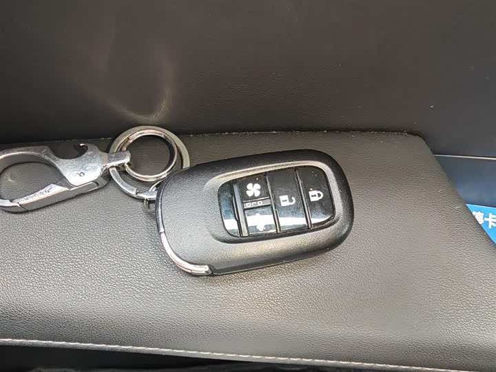 Фото 9 - Honda Accord Hybrid