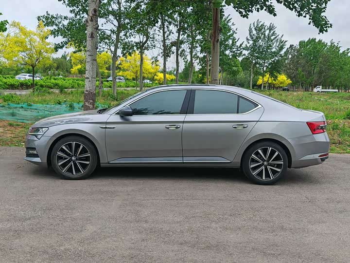 Skoda Superb 2024 2024款 TSI330 DSG奢享版