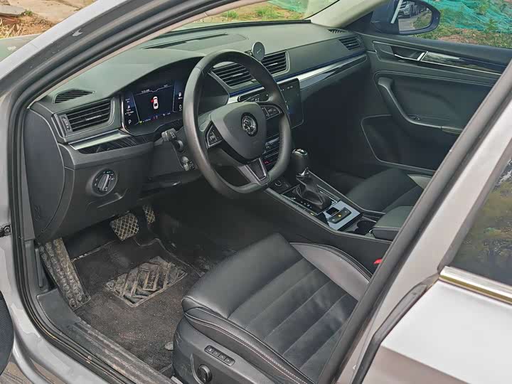Skoda Superb 2024 2024款 TSI330 DSG奢享版
