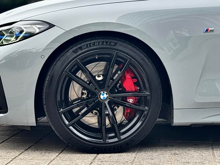 Photo 3 - BMW 4 Series