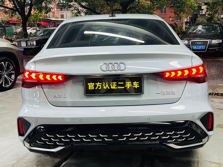 Audi A3 2026 2026款 A3L Limousine 35TFSI 飞驰尊享型