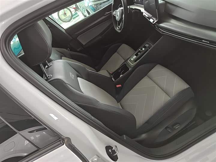 2026 Volkswagen Golf