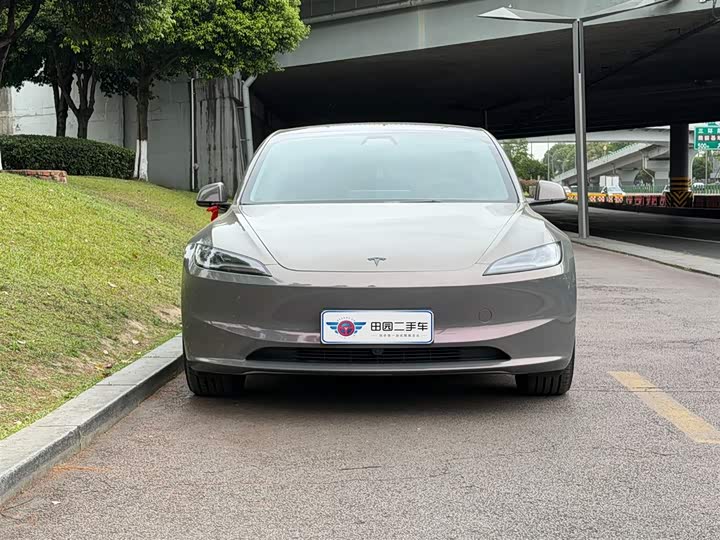 Tesla Model 3 2025 2025款 改款 后轮驱动版