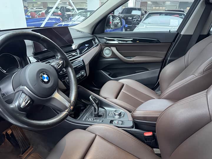 Фото 6 - BMW X1