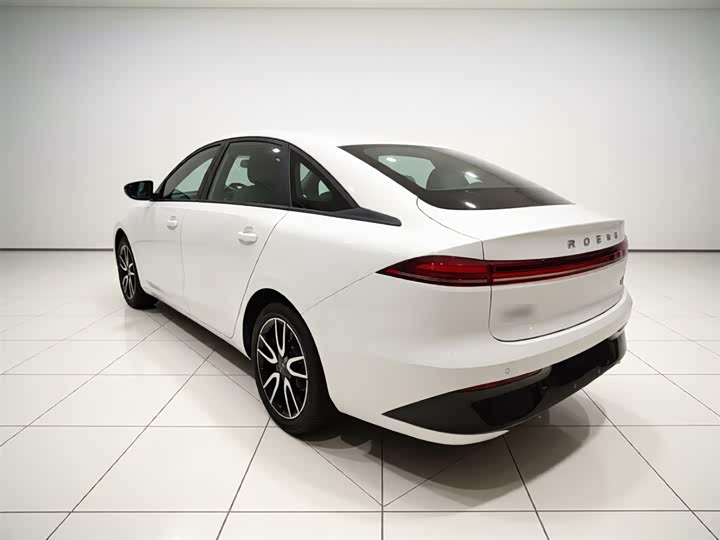 Roewe D6 2025 2025款 450km 尊享版