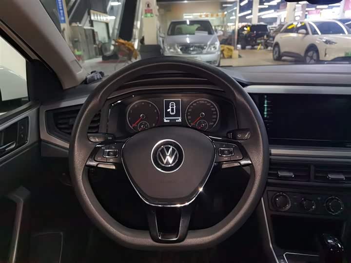 Фото 7 - Volkswagen Polo