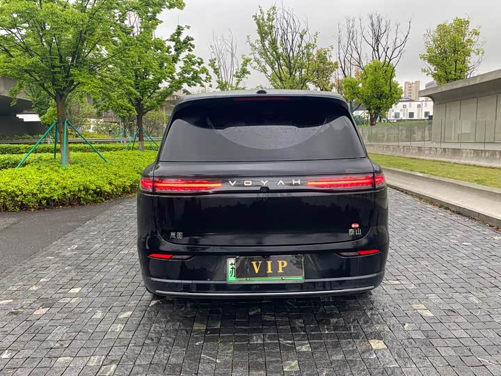 2026 Voyah Taishan