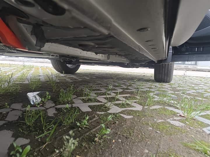 Toyota Frontlander 2026 2026款 2.0L 智能电混双擎 豪华版