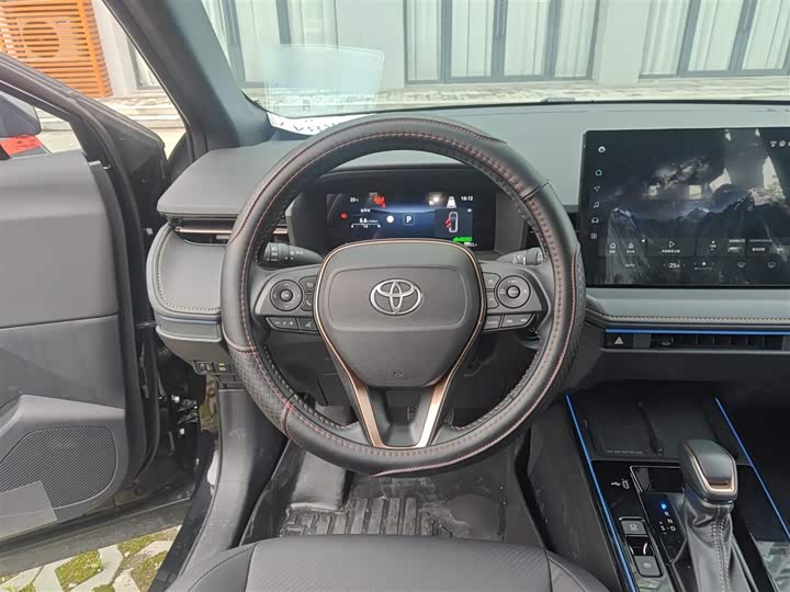 Toyota Frontlander 2026 2026款 2.0L 智能电混双擎 豪华版
