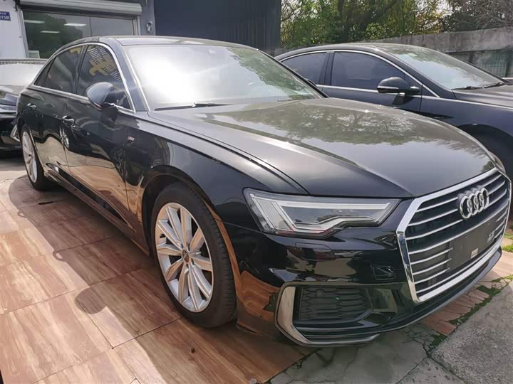 Photo 4 - Audi A6L