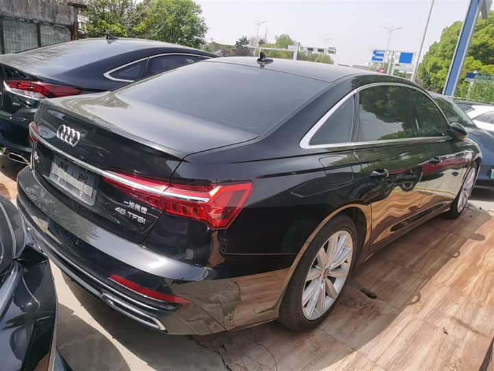 Photo 7 - Audi A6L