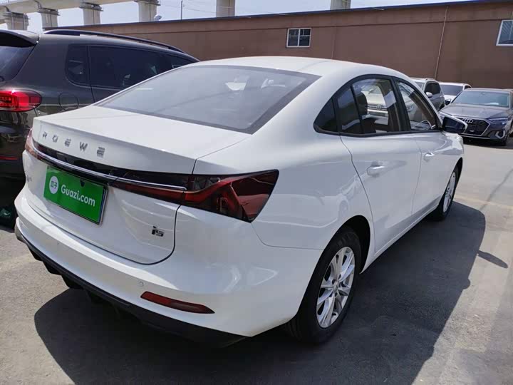 Roewe i5 2026 2026款 1.5L 手动舒享版