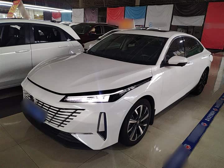 Фото 2 - Changan Eado Plus