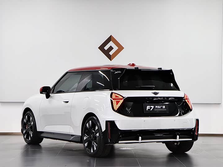 2025 Mini Aceman JCW