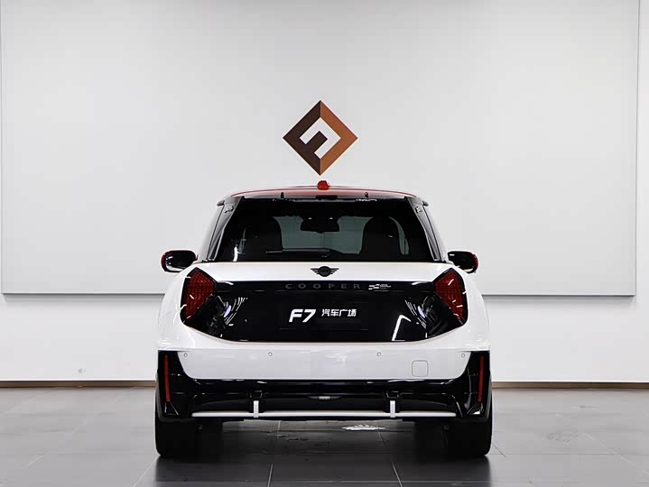 2025 Mini Aceman JCW