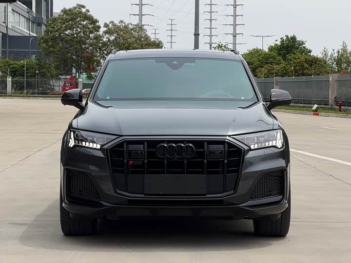 Audi SQ7 2024 2024款 4.0 TFSI 暗夜骑士版