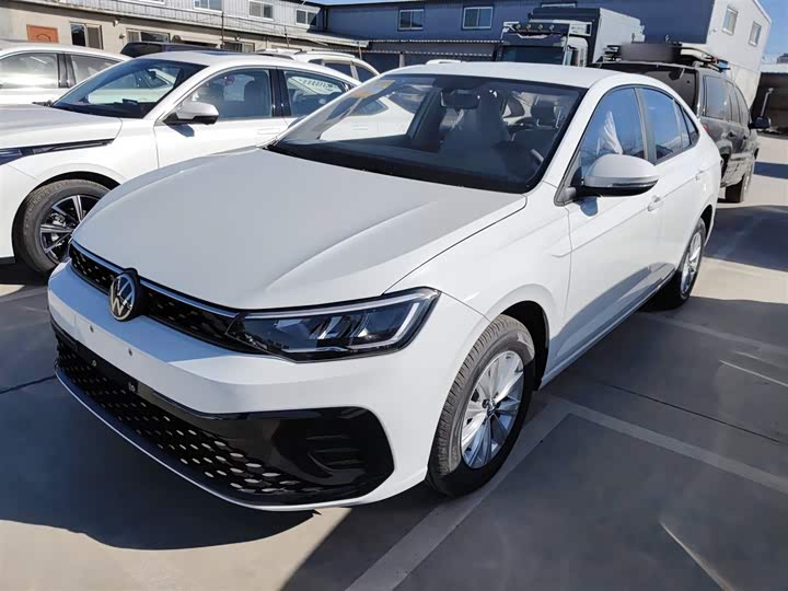 Photo 1 - Volkswagen Lavida