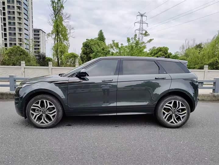Land Rover Range Rover Evoque L 2026 2026款 揽胜极光 L SE