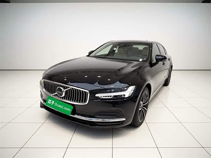 Фото 2 - Volvo S90