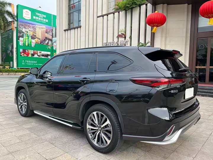 Toyota Crown Kluger 2024 2024款 2.5L HEV四驱尊贵版