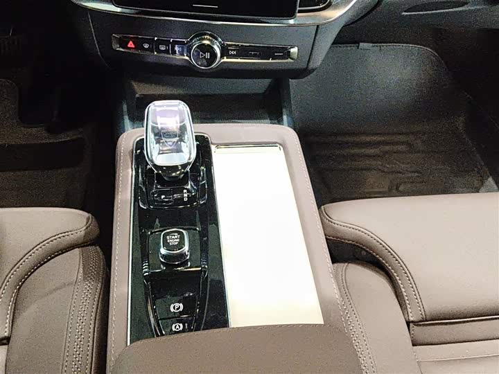 Volvo S90 2026 2026款 B5 智远豪华版
