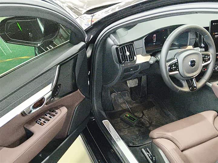 Volvo S90 2026 2026款 B5 智远豪华版