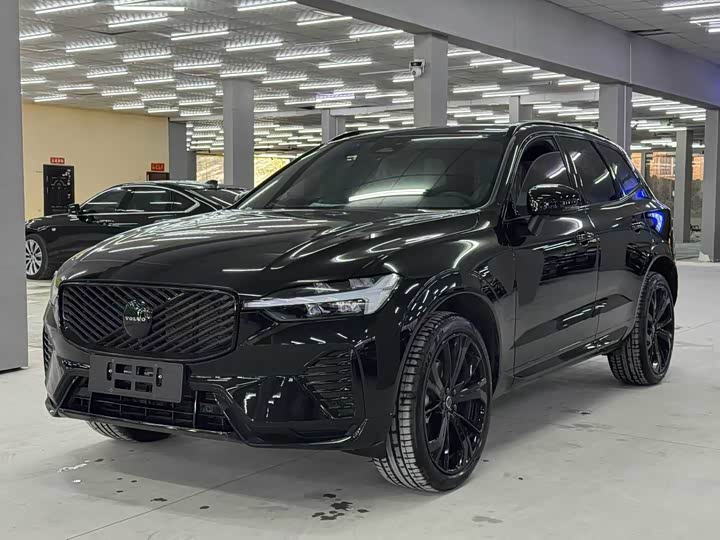 Volvo XC60 2026 2026款 B5 四驱智远极夜黑版