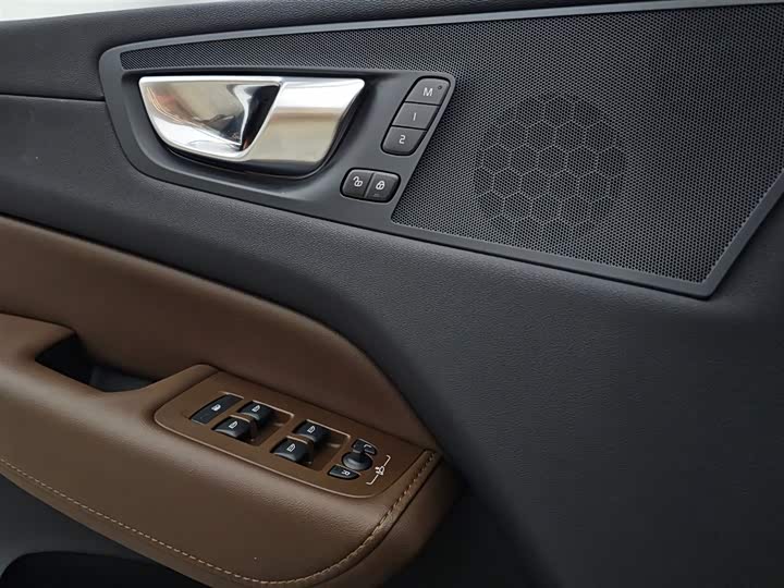 Zdjęcie 7 - Volvo XC60
