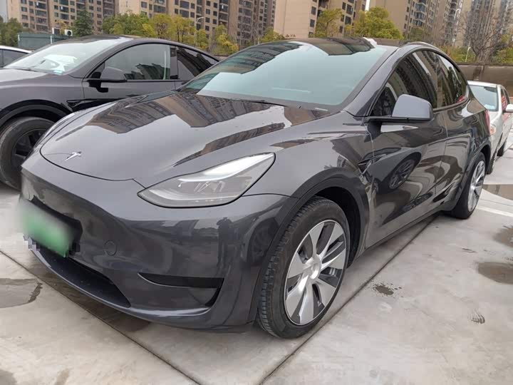 Фото 1 - Tesla Model Y