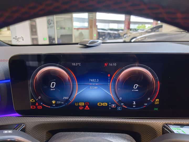 Фото 9 - Mercedes-Benz CLA-Class