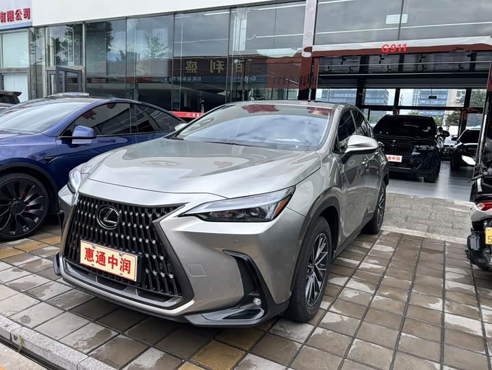 2024 Lexus NX Hybrid