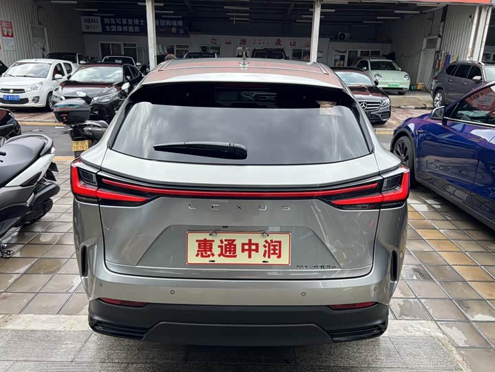 2024 Lexus NX Hybrid