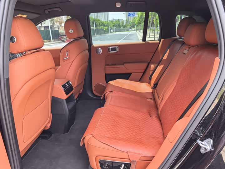 2025 LiXiang L7