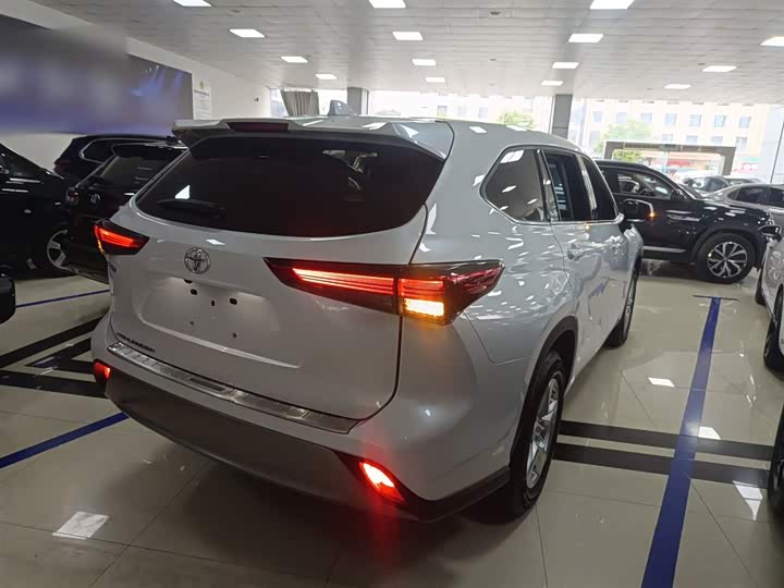 Toyota Highlander 2024 2024款 2.5L智能电混双擎两驱精英版 5座