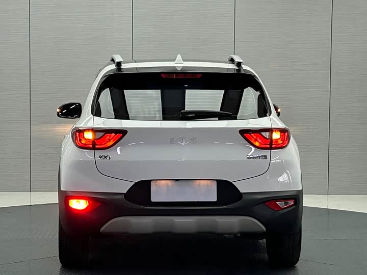 Kia KX1 2021 2021款 1.4L CVT天窗款