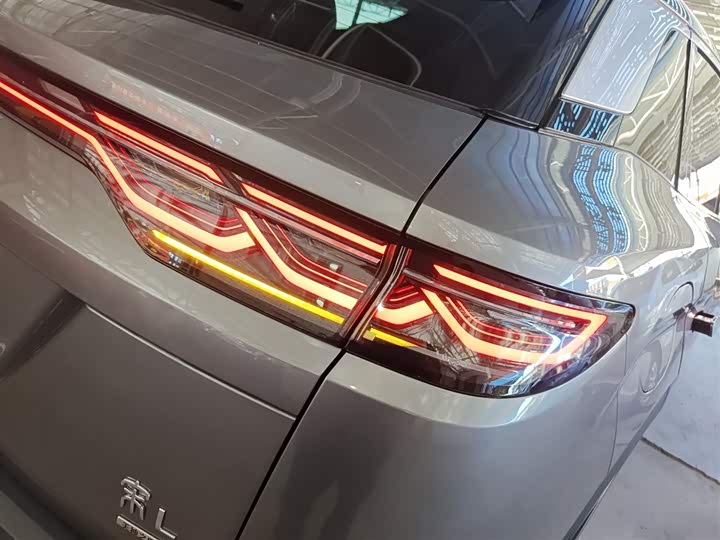BYD Song L DM-i Hybrid 2025 2025款 智驾版 160km 超越型