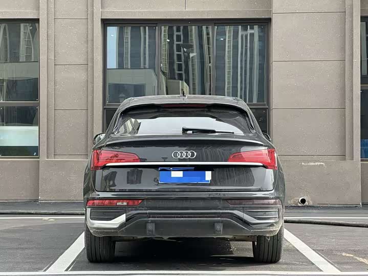 Audi Q5L Sportback 2022 2022款 40 TFSI RS套件燃速型