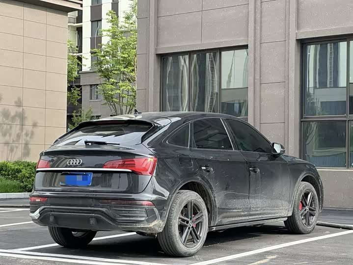 Audi Q5L Sportback 2022 2022款 40 TFSI RS套件燃速型