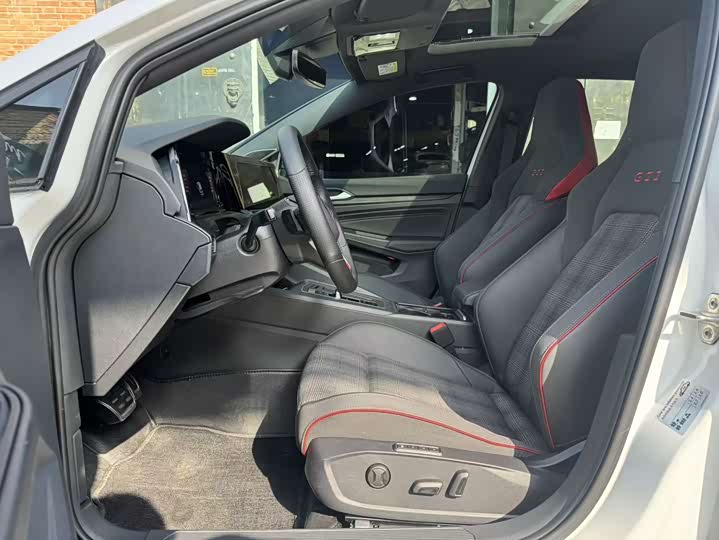 Volkswagen Golf GTI 2023 2023款 380TSI DSG GTI