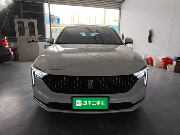 2025 Bestune B70