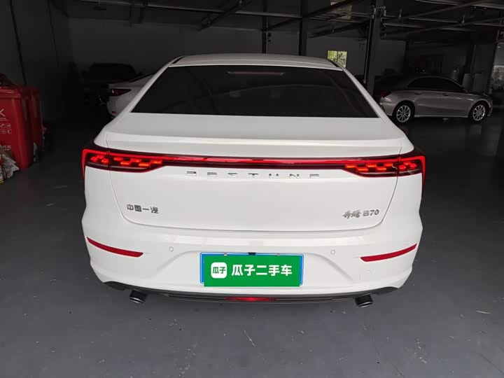 Bestune B70 2025 2025款 龙耀版 1.5T 欢享型