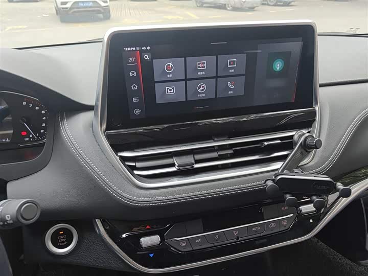 Maxus G20 2020 2020款 2.0T 汽油自动尊享行政版
