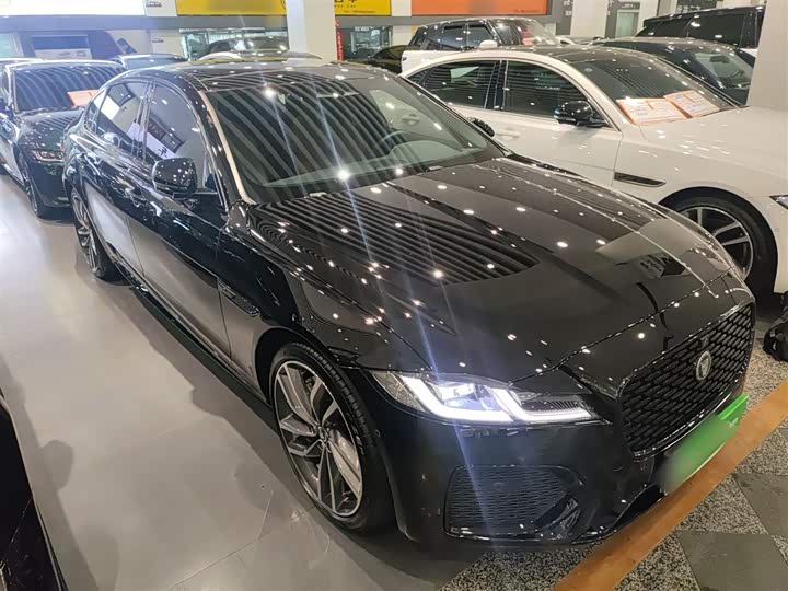2025 Jaguar XF L