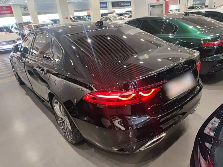 2025 Jaguar XF L