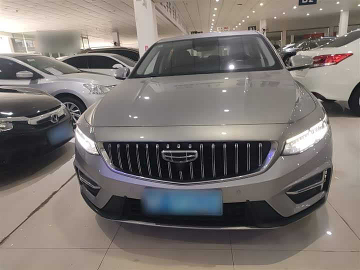 Фото 3 - Geely Preface